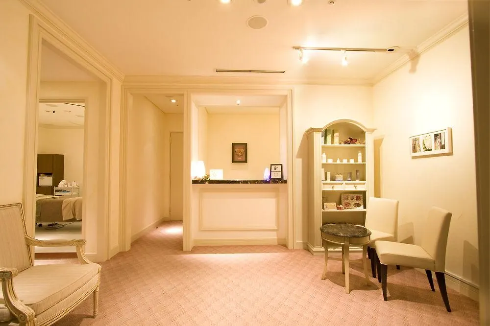 Yokohama Royal Park Hotel
