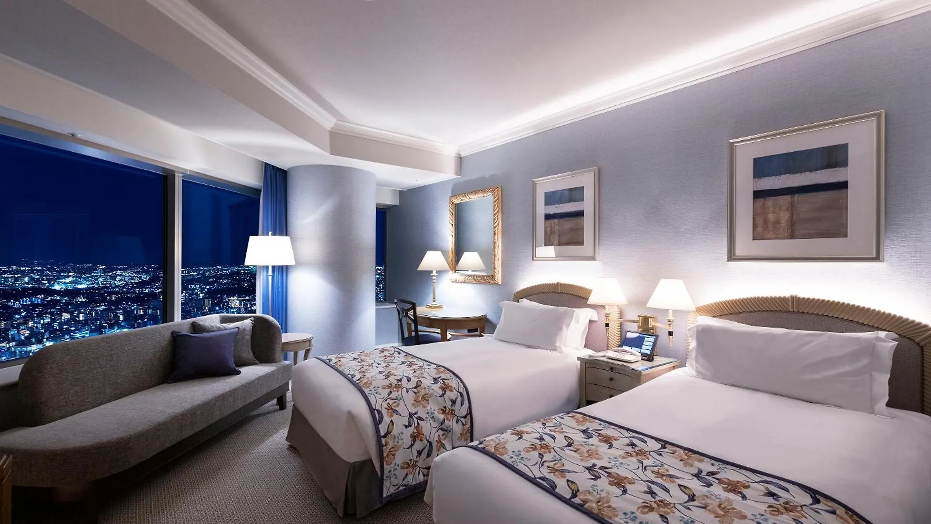 Yokohama Royal Park Hotel