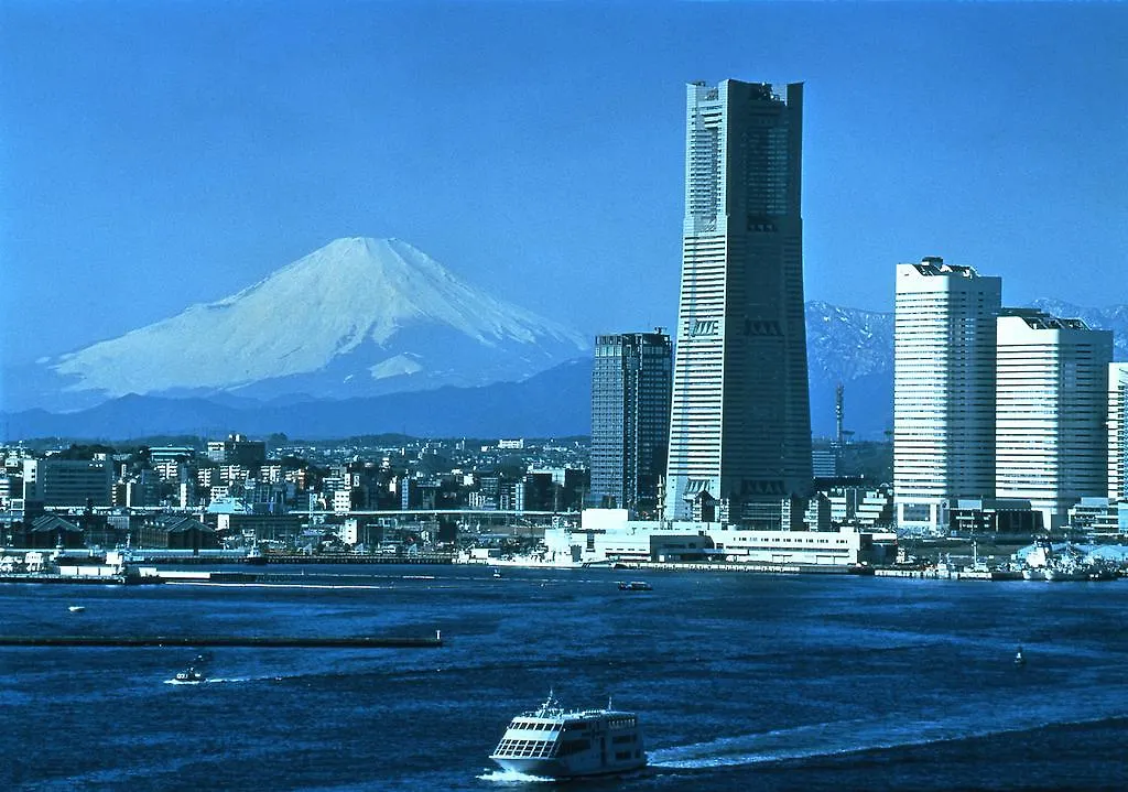 Yokohama Royal Park Hotel contacts