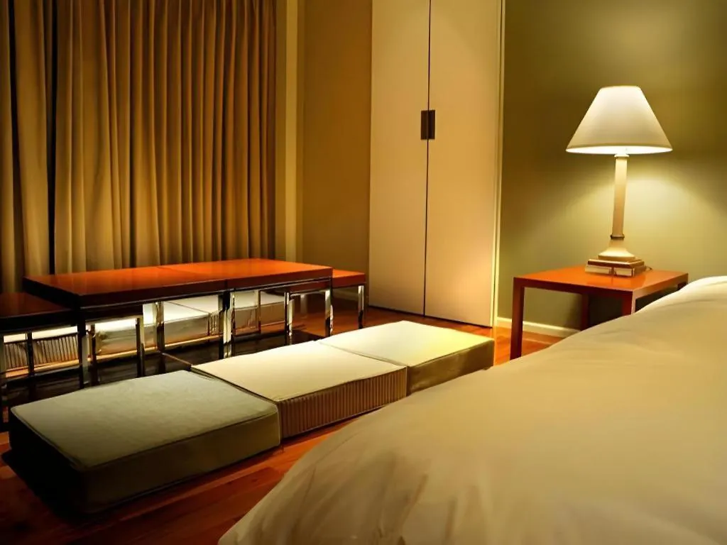 Yokohama Royal Park Hotel
